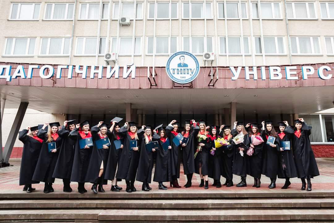 Наші щасливі дипломовані магістри!